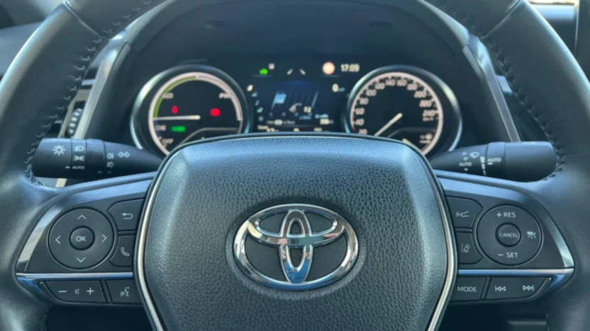 TOYOTA Camry Camry 2.5 Hybrid Comfort CVT