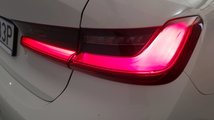 BMW Seria 3 318i aut