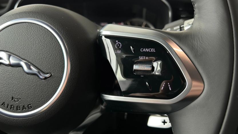 JAGUAR XF XF 2.0 D200 mHEV AWD SE
