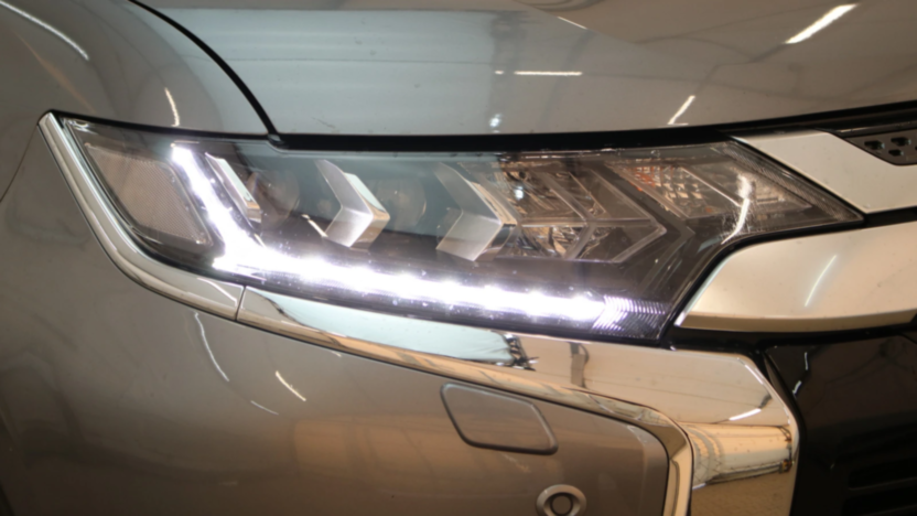 MITSUBISHI Outlander Outlander 2.0 Instyle SDA 4WD CVT
