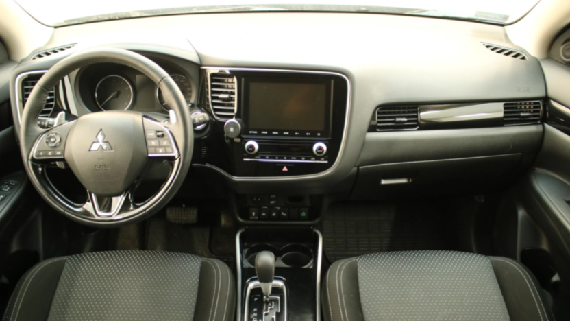 MITSUBISHI Outlander Outlander 2.0 Instyle SDA 4WD CVT