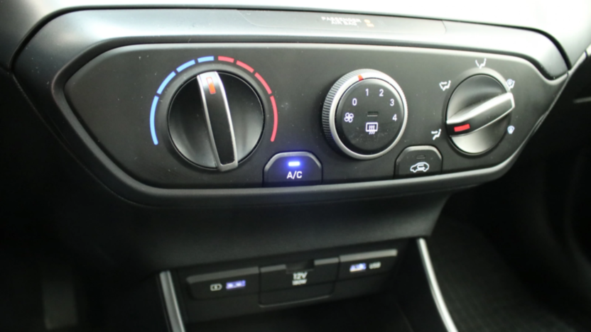 HYUNDAI i20 i20 1.2 Pure