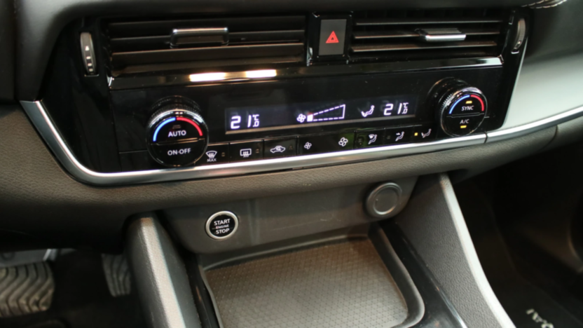 NISSAN Qashqai Qashqai 1.3 DIG-T mHEV Acenta Xtronic