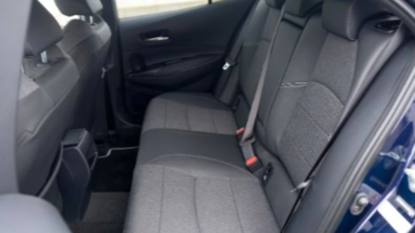 TOYOTA Corolla Corolla 1.8 Hybrid Comfort Nowy
