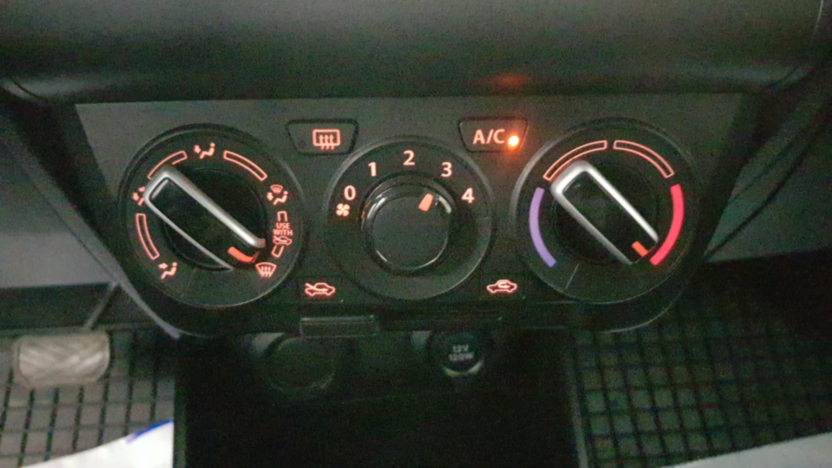 SUZUKI Swift Swift 1.2 Dualjet SHVS Premium CVT