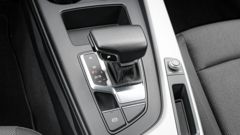 AUDI A4 A4 35 TFSI mHEV S Line S tronic