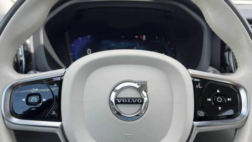 VOLVO XC60 XC60 B4 B Plus Bright aut