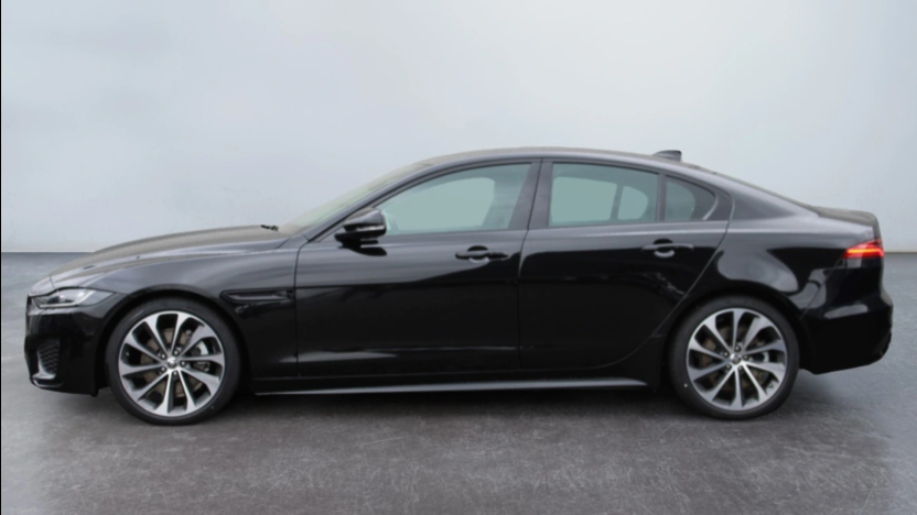 JAGUAR XE XE 2.0 D200 mHEV R-Dynamic SE aut Nowy