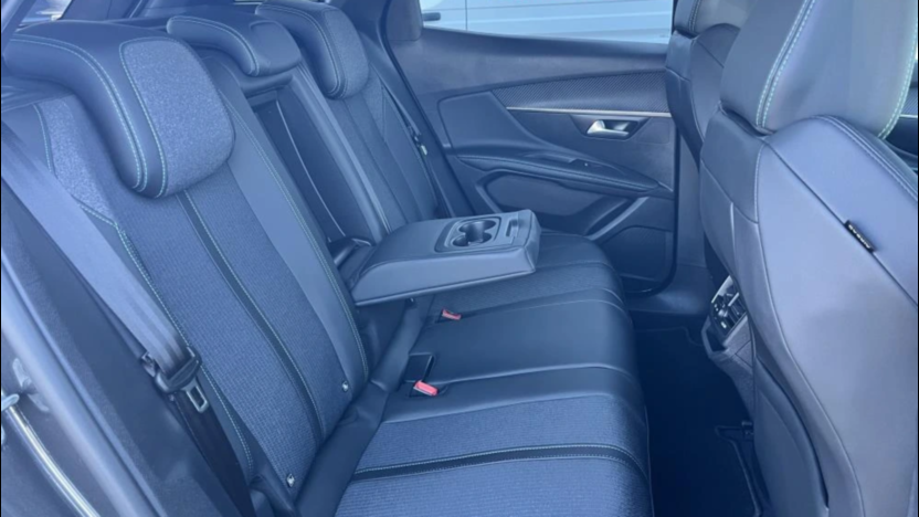 PEUGEOT 3008 3008 1.5 BlueHDi Allure S&S EAT8