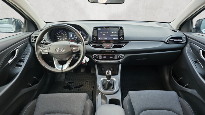 HYUNDAI i30 i30 1.5 T-GDI 48V Smart