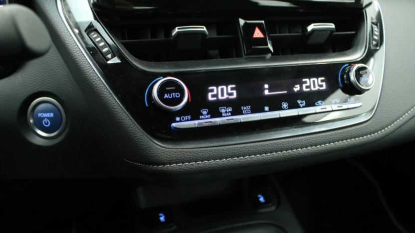 TOYOTA Corolla Corolla 2.0 Hybrid Comfort
