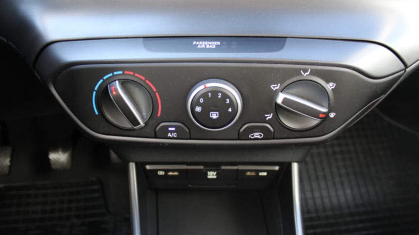 HYUNDAI i20 i20 1.2 Pure