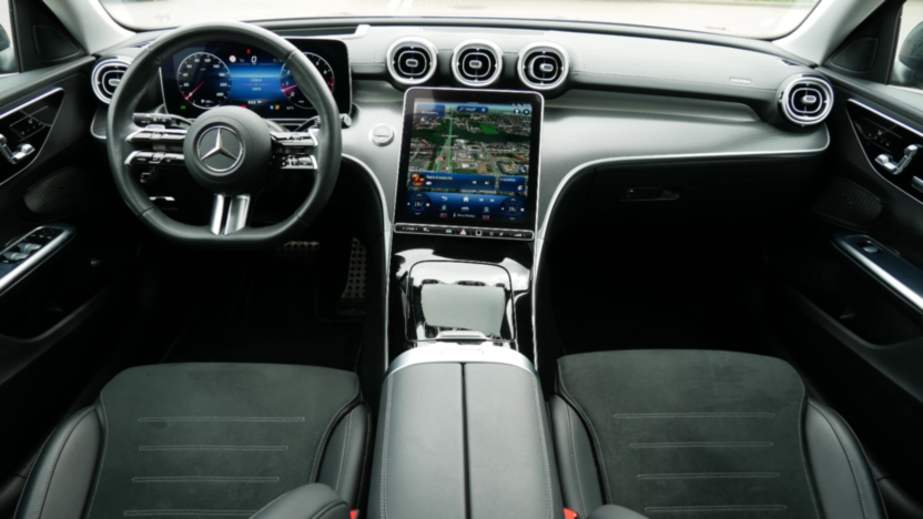 MERCEDES-BENZ C Klasa C 200 mHEV 4-Matic AMG