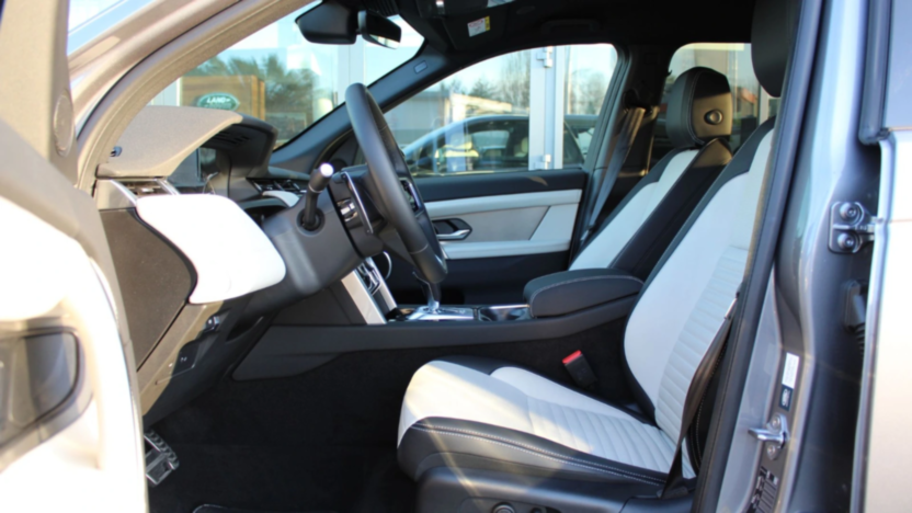 LAND ROVER Discovery Sport Discovery Sport 2.0 D200 mHEV R-Dynamic S aut
