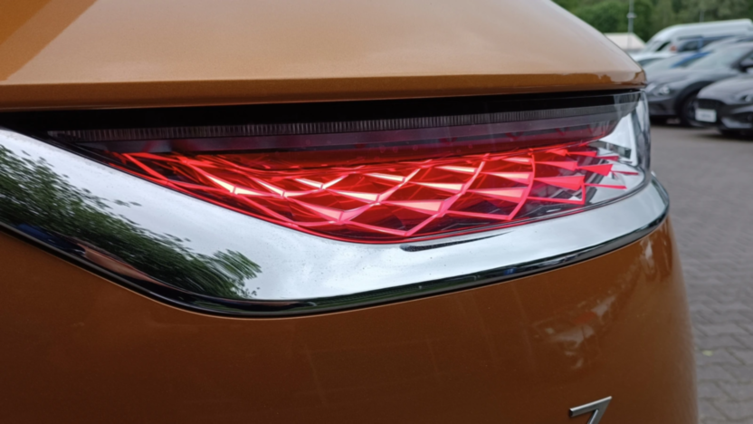 DS DS7 DS 7 1.6 E-Tense So Chic aut