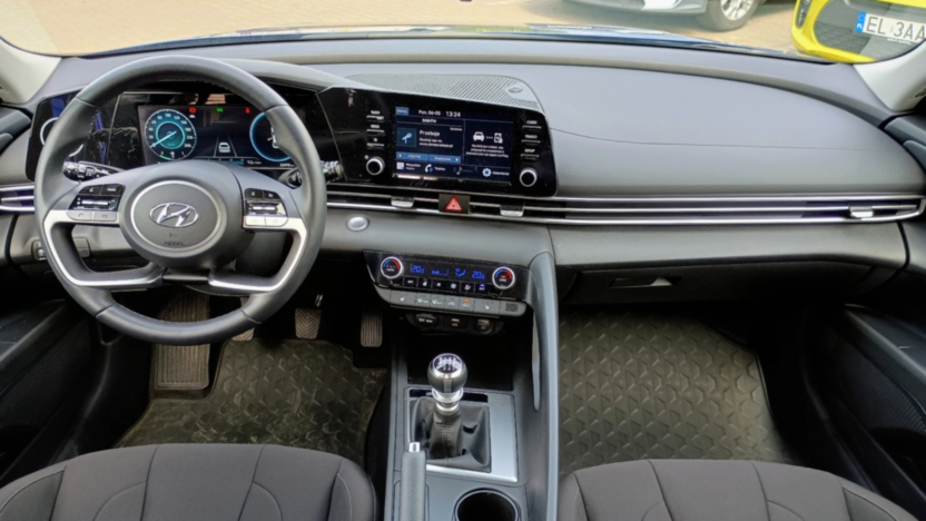 HYUNDAI Elantra Elantra 1.6 Smart