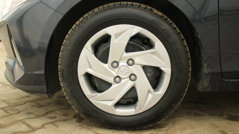 HYUNDAI i20 i20 1.2 Pure