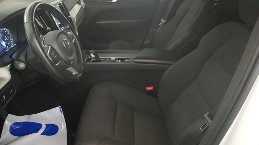 VOLVO XC60 XC60 B4 B Momentum Pro aut