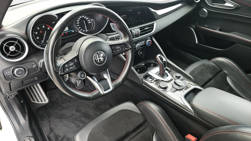 ALFA ROMEO Giulia Giulia 2.0 Turbo Veloce TI Q4 aut