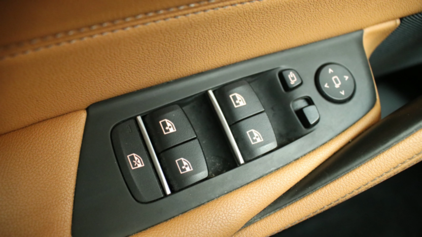 BMW Seria 5 520i mHEV aut