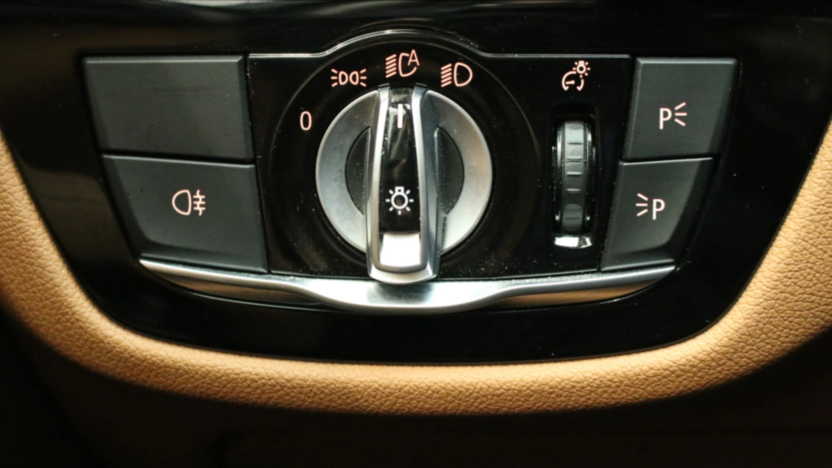BMW Seria 5 520i mHEV aut