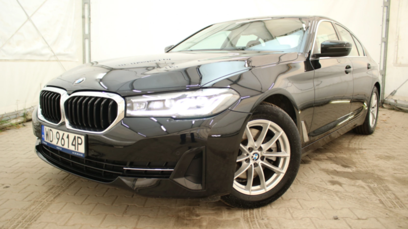 BMW Seria 5 520i mHEV aut