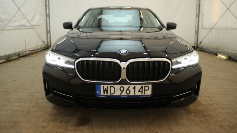 BMW Seria 5 520i mHEV aut