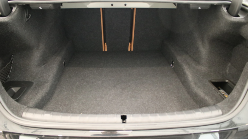BMW Seria 5 520i mHEV aut