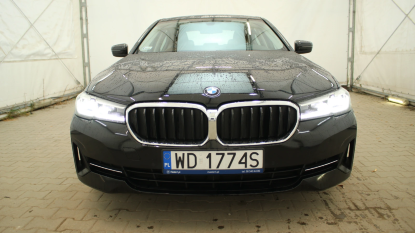BMW Seria 5 520i mHEV aut