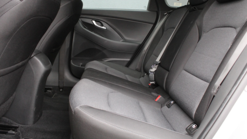 HYUNDAI i30 i30 1.0 T-GDI Smart