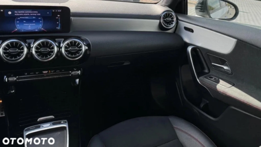 MERCEDES-BENZ A Klasa A 200 AMG Line 7G-DCT