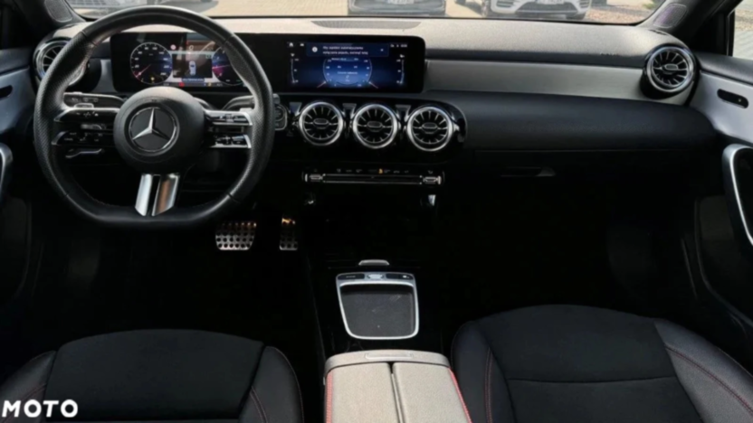 MERCEDES-BENZ A Klasa A 200 AMG Line 7G-DCT