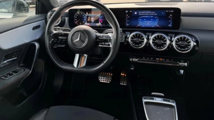 MERCEDES-BENZ A Klasa A 200 AMG Line 7G-DCT