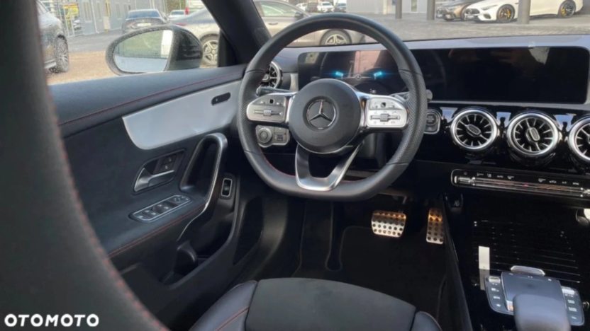 MERCEDES-BENZ CLA CLA 200 AMG Line 7G-DCT