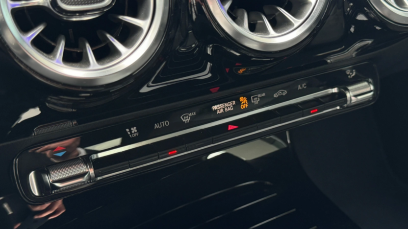 MERCEDES-BENZ A Klasa A 200 AMG Line 7G-DCT