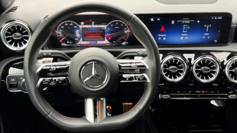 MERCEDES-BENZ A Klasa A 200 AMG Line 7G-DCT