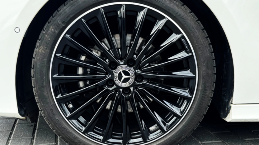 MERCEDES-BENZ A Klasa A 200 AMG Line 7G-DCT
