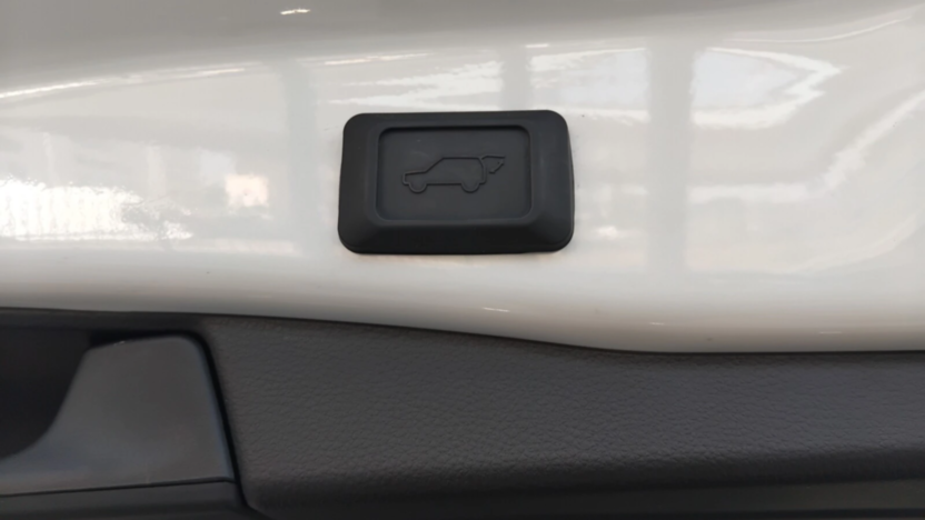 SUZUKI Across Across 2.5 Plug-in Hybrid Elegance 4WD CVT
