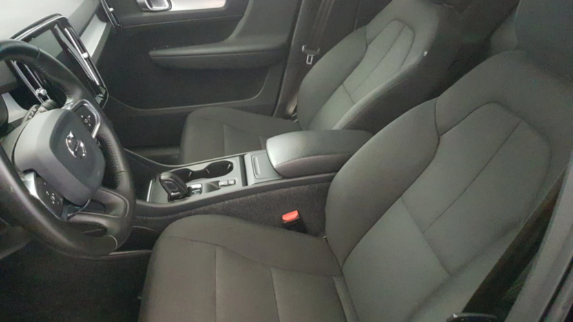VOLVO XC40 XC40 T3 Momentum aut