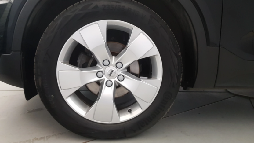 VOLVO XC40 XC40 T3 Momentum aut