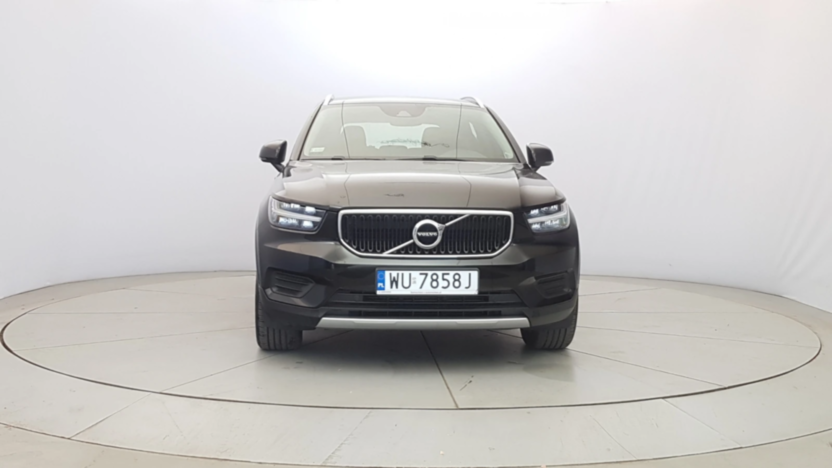 VOLVO XC40 XC40 T3 Momentum aut
