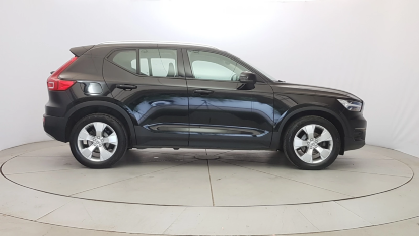 VOLVO XC40 XC40 T3 Momentum aut