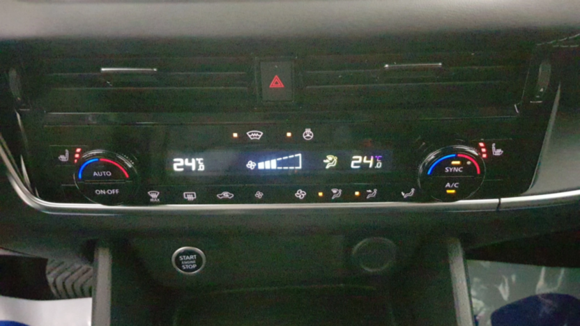 NISSAN Qashqai Qashqai 1.3 DIG-T mHEV Acenta Xtronic