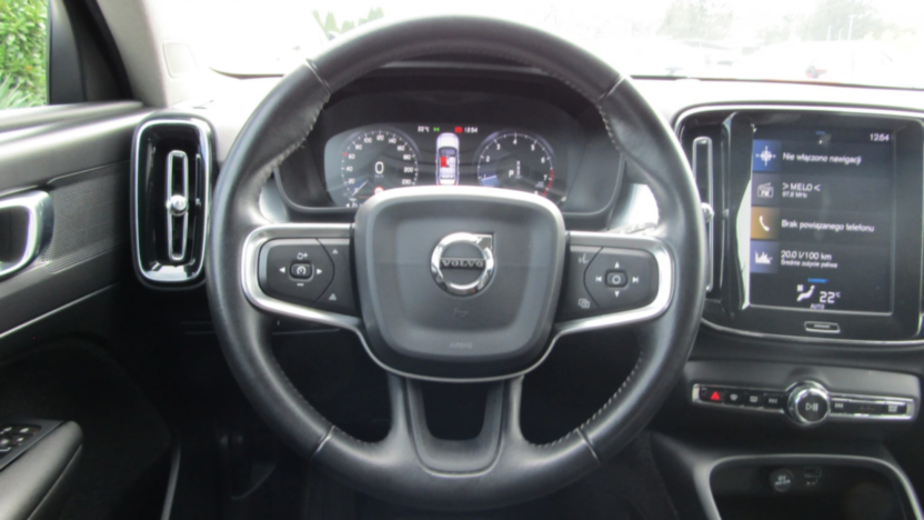 VOLVO XC40 XC40 T4 Momentum aut