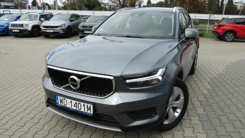 VOLVO XC40 XC40 T4 Momentum aut