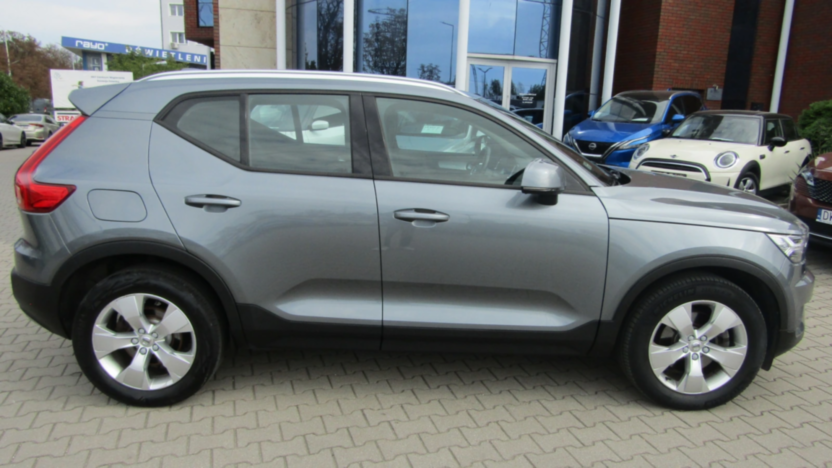 VOLVO XC40 XC40 T4 Momentum aut