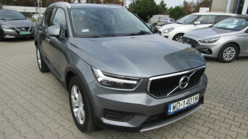VOLVO XC40 XC40 T4 Momentum aut