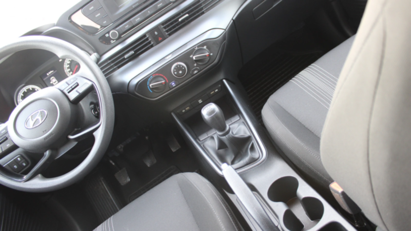 HYUNDAI i20 i20 1.2 Pure