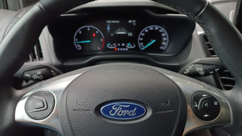 FORD Tourneo Connect Gr. Tourneo Connect 1.5 EcoBlue Titanium PowerShift