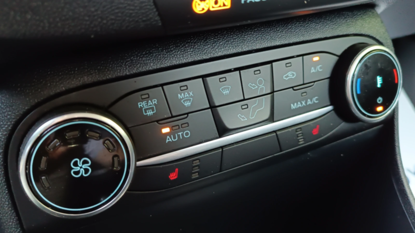 FORD Fiesta Fiesta 1.0 EcoBoost Titanium ASS